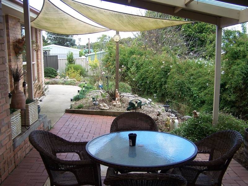 18 Hanley Crescent, Seymour VIC 3660