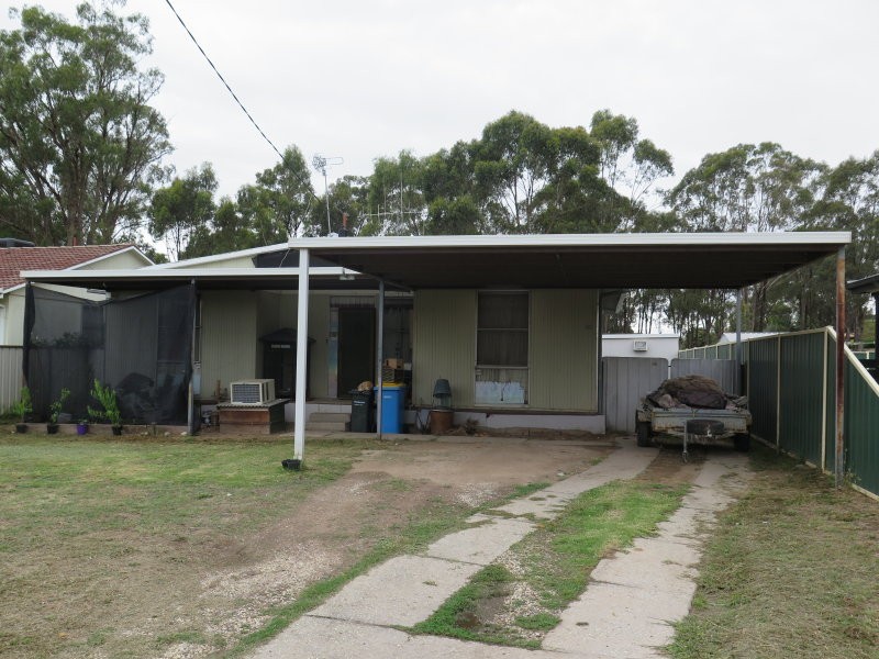 56 Martindale Crescent, Seymour VIC 3660