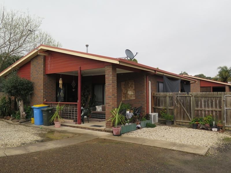 18 Moyle Cres, Seymour VIC 3660