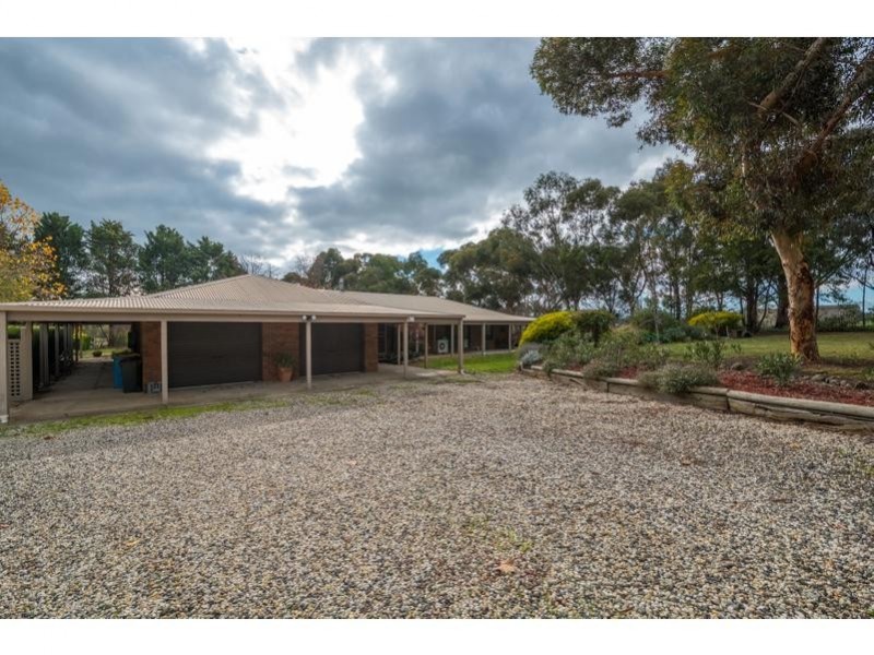 205 Highlands Road, Seymour VIC 3660