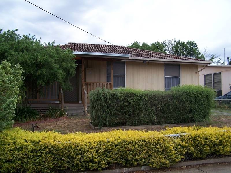 43 Sinclair Crescent, Seymour VIC 3660