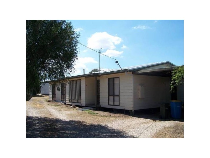 52 Avenel Road, Seymour VIC 3660