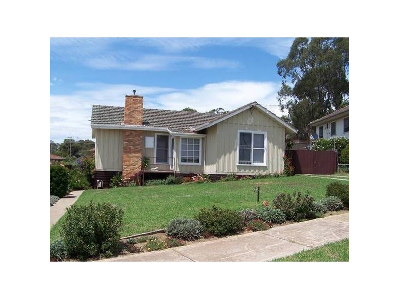35 Chisholm Crescent, Seymour VIC 3660