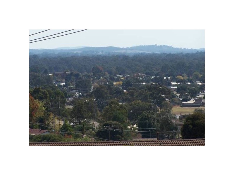 34 Monash Drive, Seymour VIC 3660