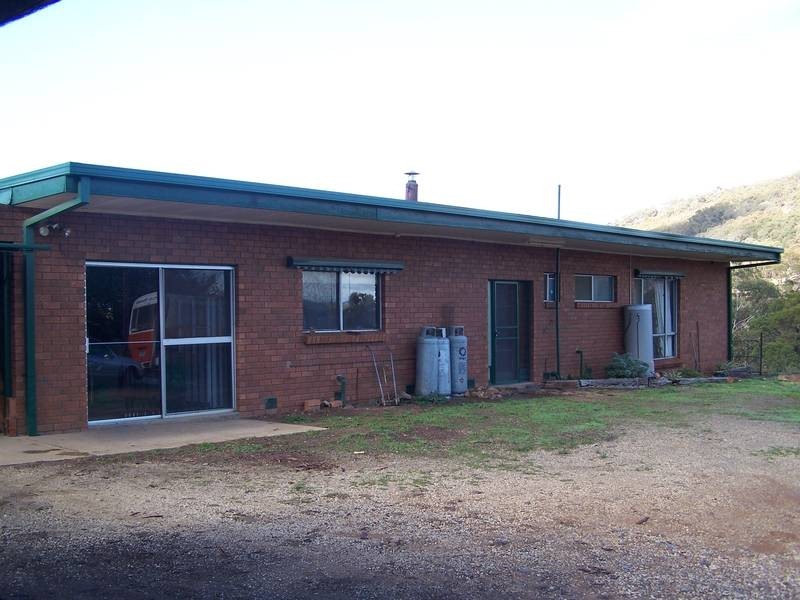 Highlands Road, Seymour VIC 3660