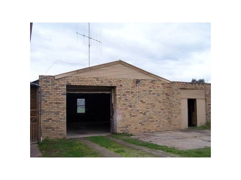 6 Tierney, Seymour VIC 3660
