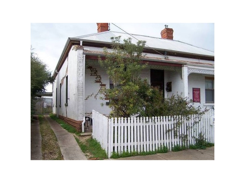 12 Collas Street, Seymour VIC 3660