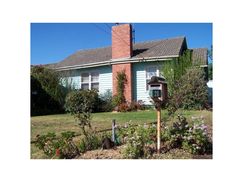 28 Tehan Street, Seymour VIC 3660