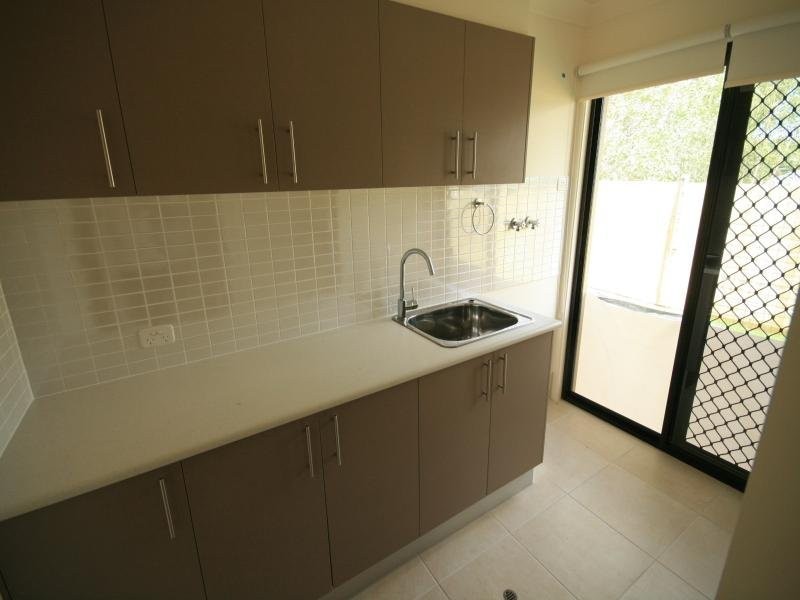 1 Ronald Street, Shailer Park QLD 4128