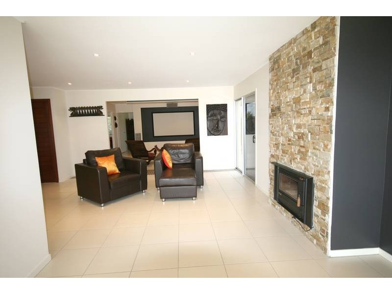 11 Ridge ROAD, Tanah Merah QLD 4128