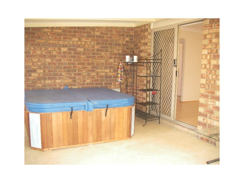 16 La Grange Court, Shailer Park QLD 4128