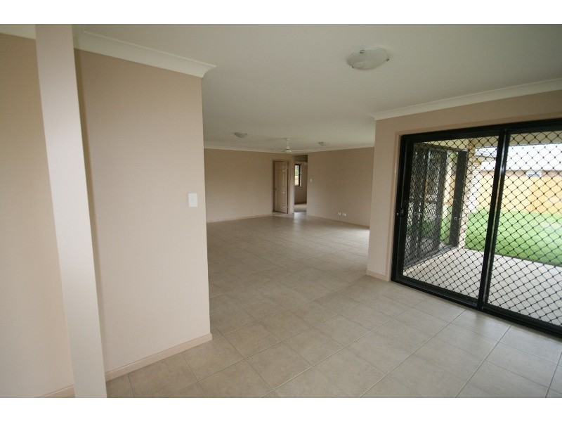 41 Batehaven Street, Loganholme QLD 4129