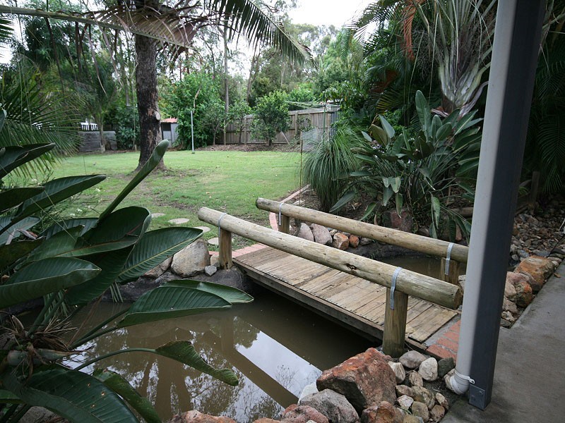 99 Mallee Drive, Tanah Merah QLD 4128
