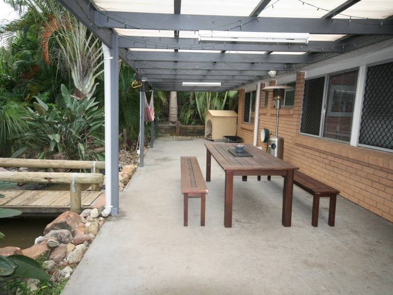 99 Mallee Drive, Tanah Merah QLD 4128