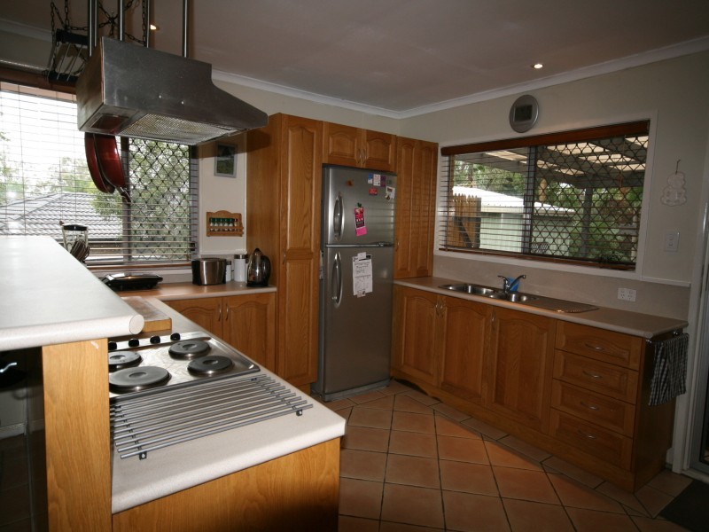 99 Mallee Drive, Tanah Merah QLD 4128