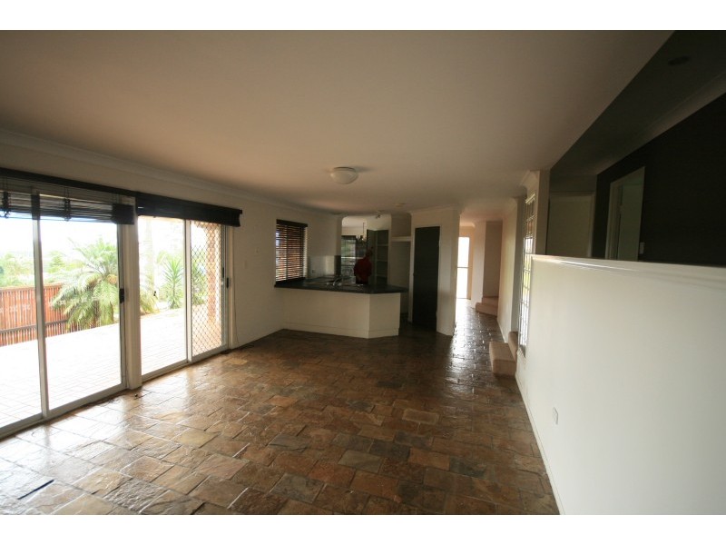 26 Andromeda, Tanah Merah QLD 4128