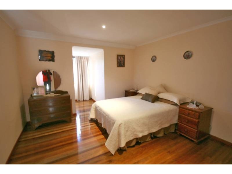 Tanah Merah QLD 4128
