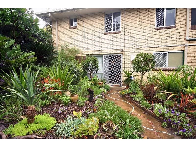 35-37 Leslie Parade, Slacks Creek QLD 4127