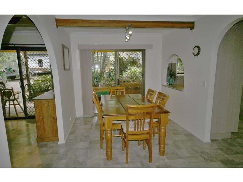 24 Leslie Parade, Slacks Creek QLD 4127