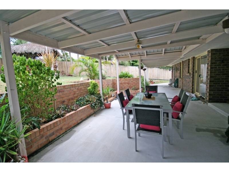 3 Minnie Place, Windaroo QLD 4207