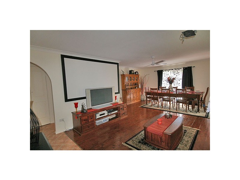 32 Ronald Street, Shailer Park QLD 4128