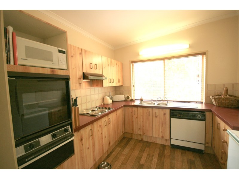 11 Lasandra Court, Shailer Park QLD 4128