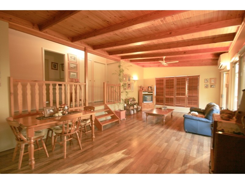 11 Lasandra Court, Shailer Park QLD 4128