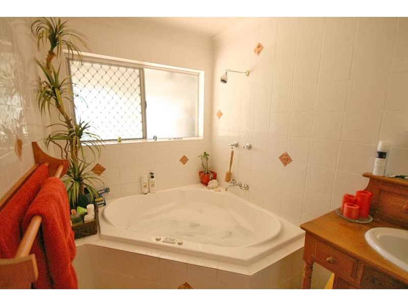 32 Ronald Street, Shailer Park QLD 4128