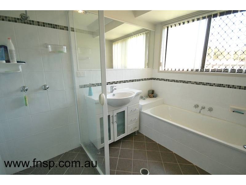 3 Parkview Crescent, Shailer Park QLD 4128