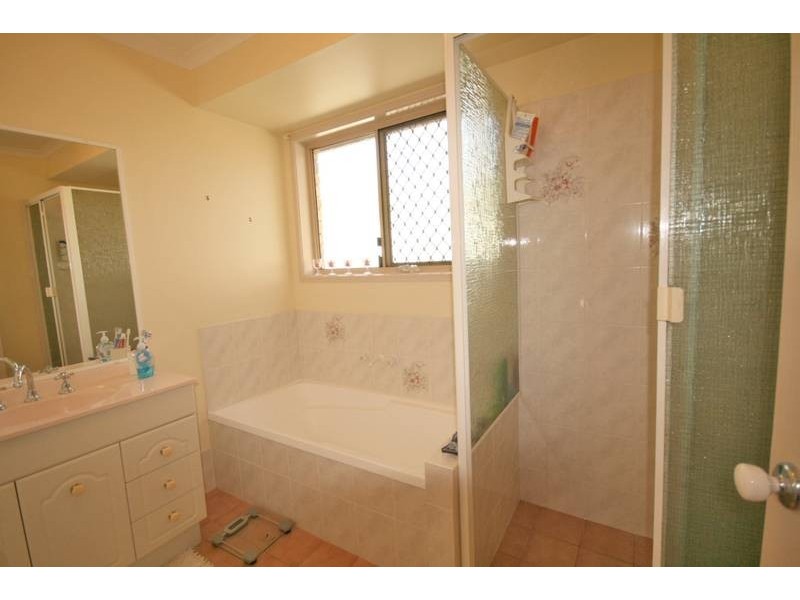 14 Seletar Place, Tanah Merah QLD 4128