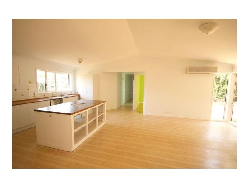 24 Francis Road, Shailer Park QLD 4128