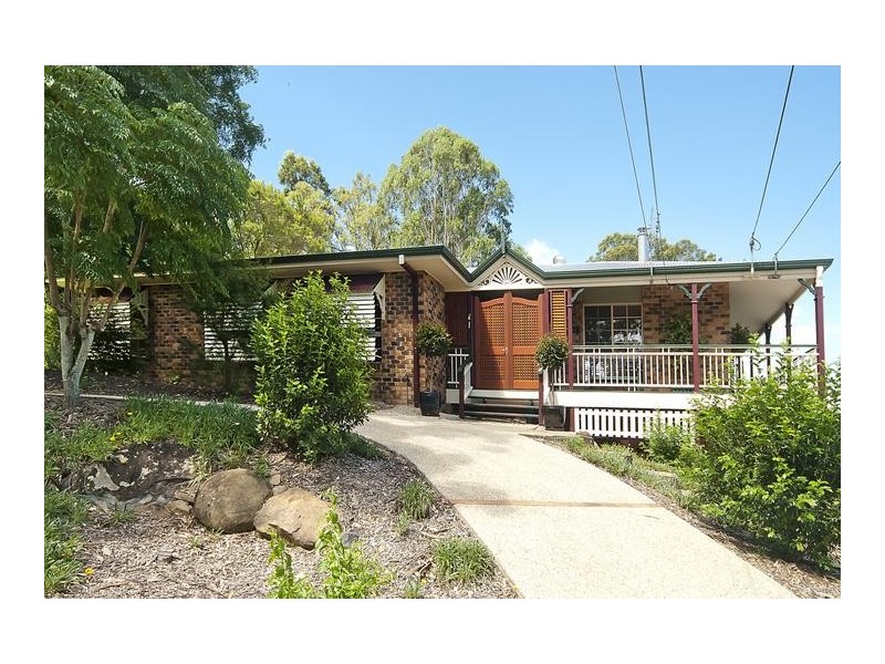 17 Penelope Drive, Cornubia QLD 4130