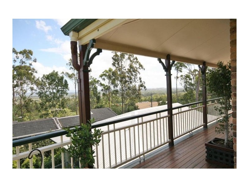 17 Penelope Drive, Cornubia QLD 4130