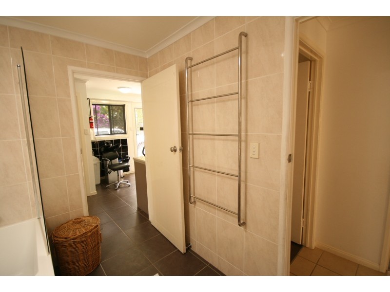 26 Leslie Parade, Slacks Creek QLD 4127