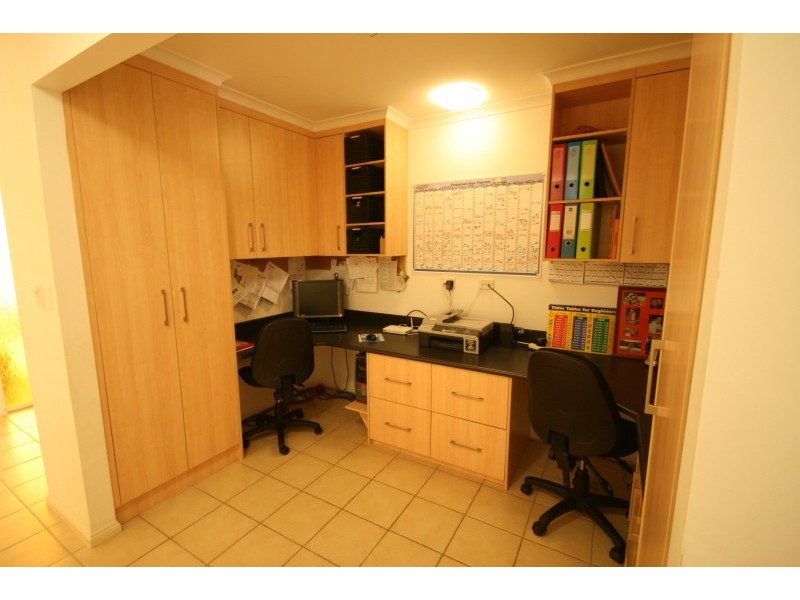 26 Leslie Parade, Slacks Creek QLD 4127