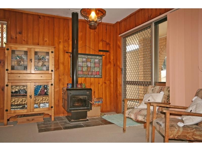 57 Veronica Avenue, Daisy Hill QLD 4127