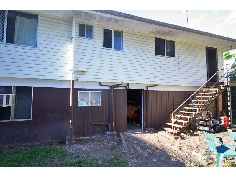 35 Shortland Street, Springwood QLD 4127