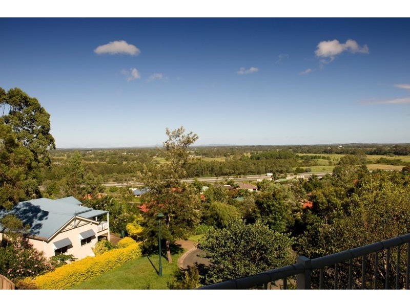4 Satellite Court, Tanah Merah QLD 4128