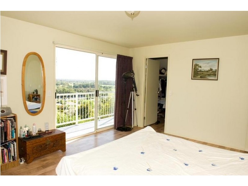 4 Satellite Court, Tanah Merah QLD 4128