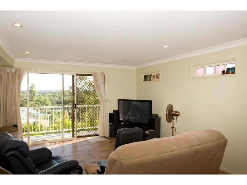 4 Satellite Court, Tanah Merah QLD 4128