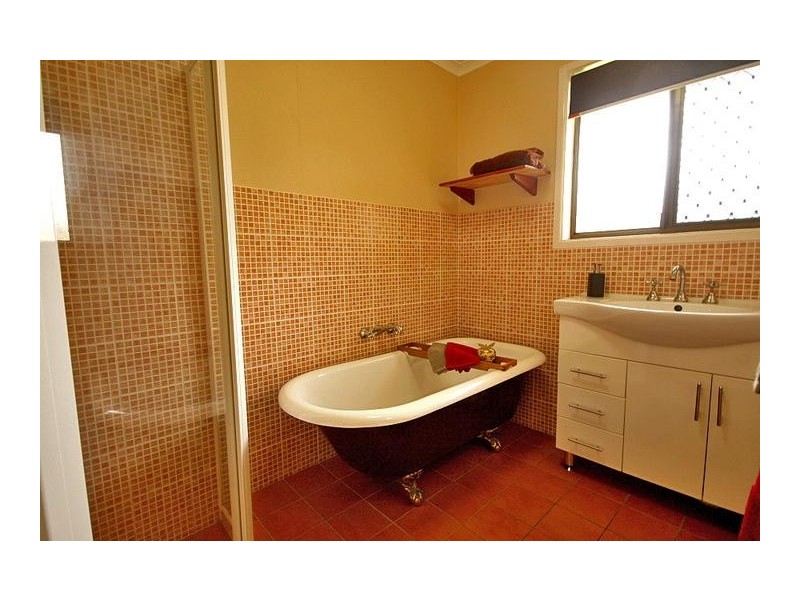 3 Ikara Drive, Springwood QLD 4127