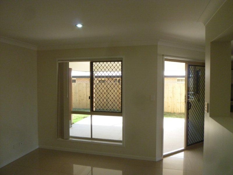 27 Serenity Court, Crestmead QLD 4132
