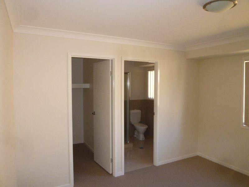 27 Serenity Court, Crestmead QLD 4132