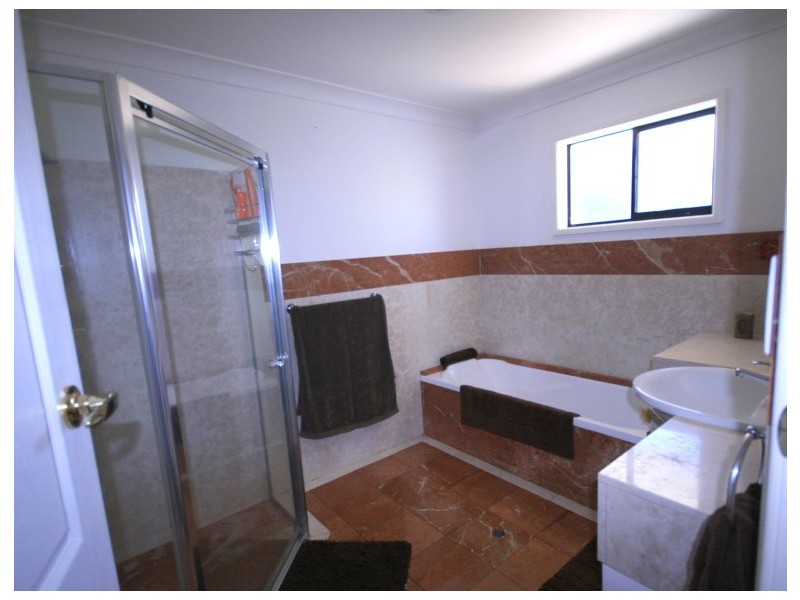 110 Bryants Road, Shailer Park QLD 4128