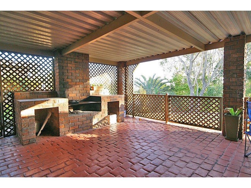 31 Cowra Street, Tanah Merah QLD 4128