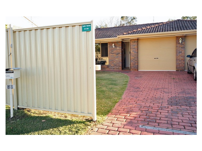 31 Cowra Street, Tanah Merah QLD 4128