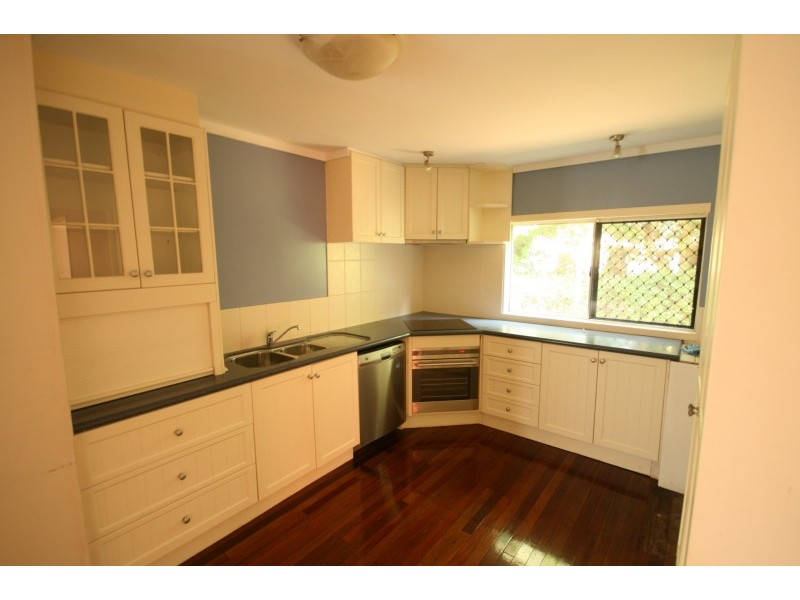 28 Sewell Road, Tanah Merah QLD 4128
