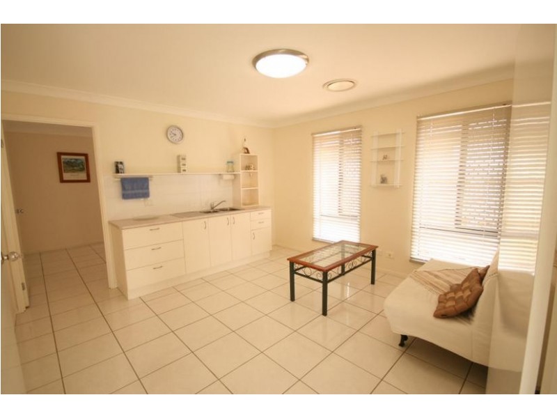 10 Fuller Avenue, Meadowbrook QLD 4131