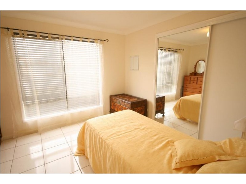 10 Fuller Avenue, Meadowbrook QLD 4131