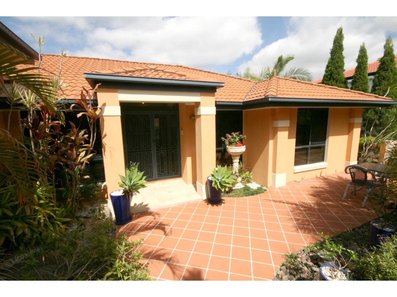 18 Mingah Crescent, Shailer Park QLD 4128